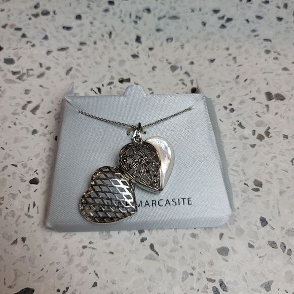 NWT Marcasite Locket    - Picture 3 of 6